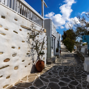gstathis@kastrosifnos